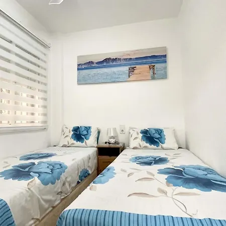 Gases Id7 Apartment Torrevieja